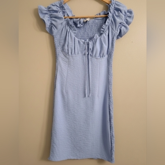 Love Tree Size S Smocked Light Blue Mini Dress - Picture 5 of 6